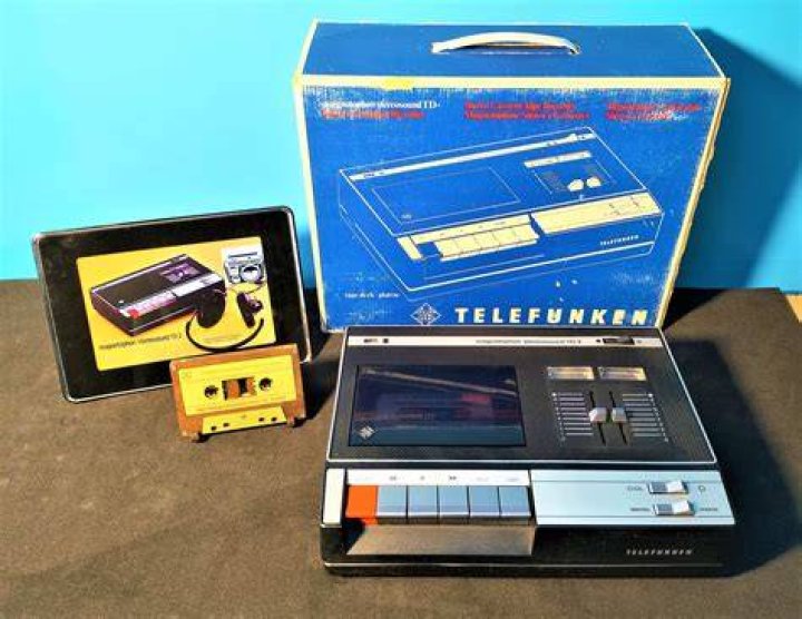 Are cassette decks still made?