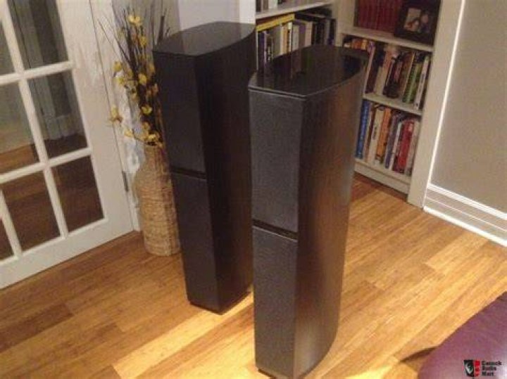 Are Jamo speakers high end?