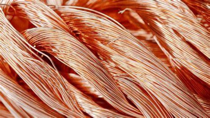 Can electrical copper wire be used for speakers?