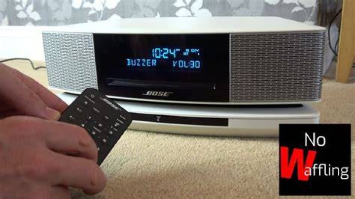 Can you adjust bass on Bose Wave?