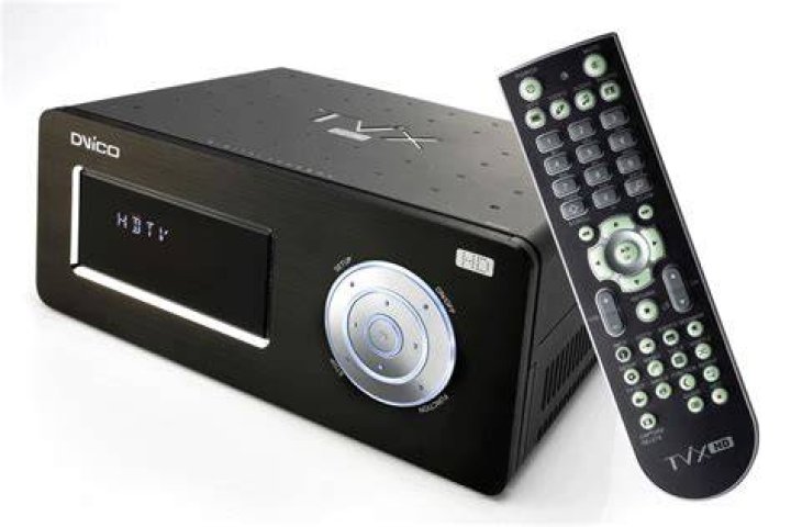 How does the DViCO tvix media player work?