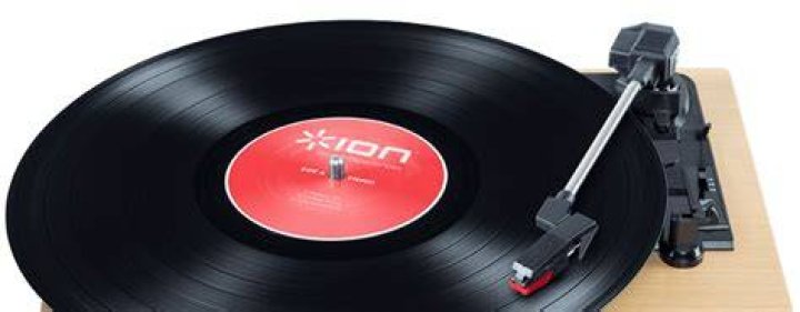 How to convert vinyl to tape on Ion turntable?