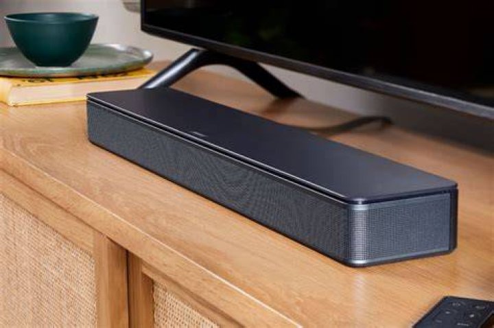 Is the Bose sound bar compatible with Bluetooth?