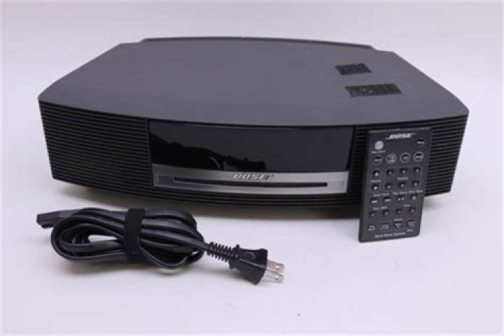 What kind of radio does a CD player have?