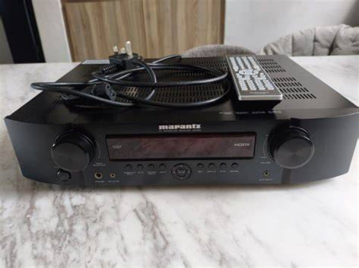 Why does my Marantz receiver have a flashing light?